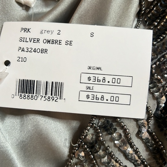 💕NWT Gorgeous dress 💕 - Picture 3 of 4